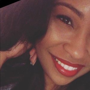 Meet your Posher, Deanna